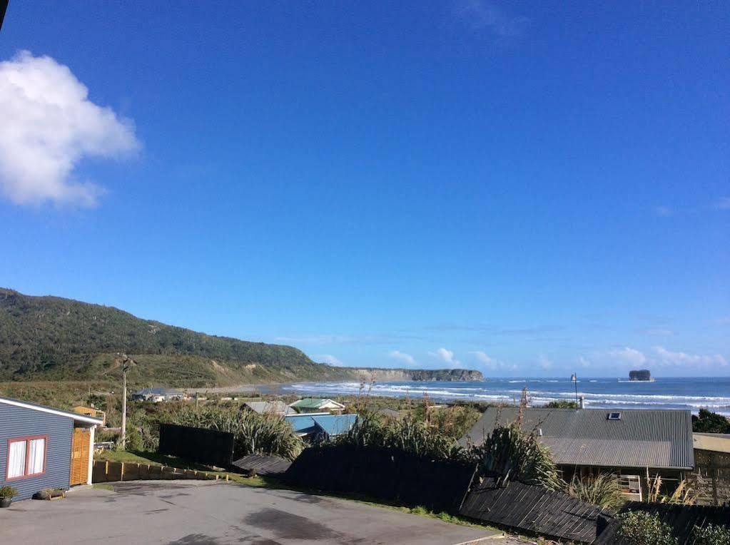 Beachview Motel Greymouth Exterior photo